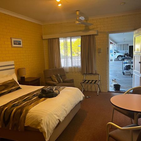 Jillaroo Motor Inn Glen Innes Bagian luar foto