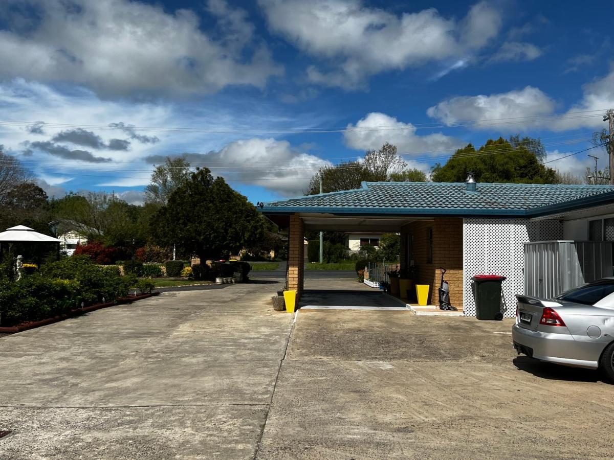 Jillaroo Motor Inn Glen Innes Bagian luar foto